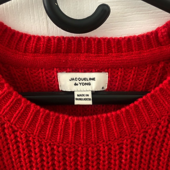 M Boutique sweater - Picture 2 of 3